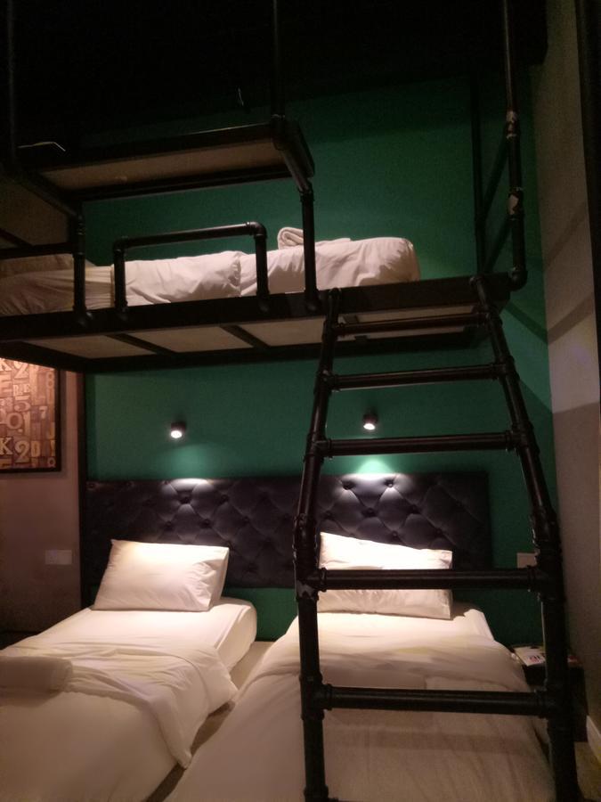 Tube Hotel Klebang Melaka Exterior photo